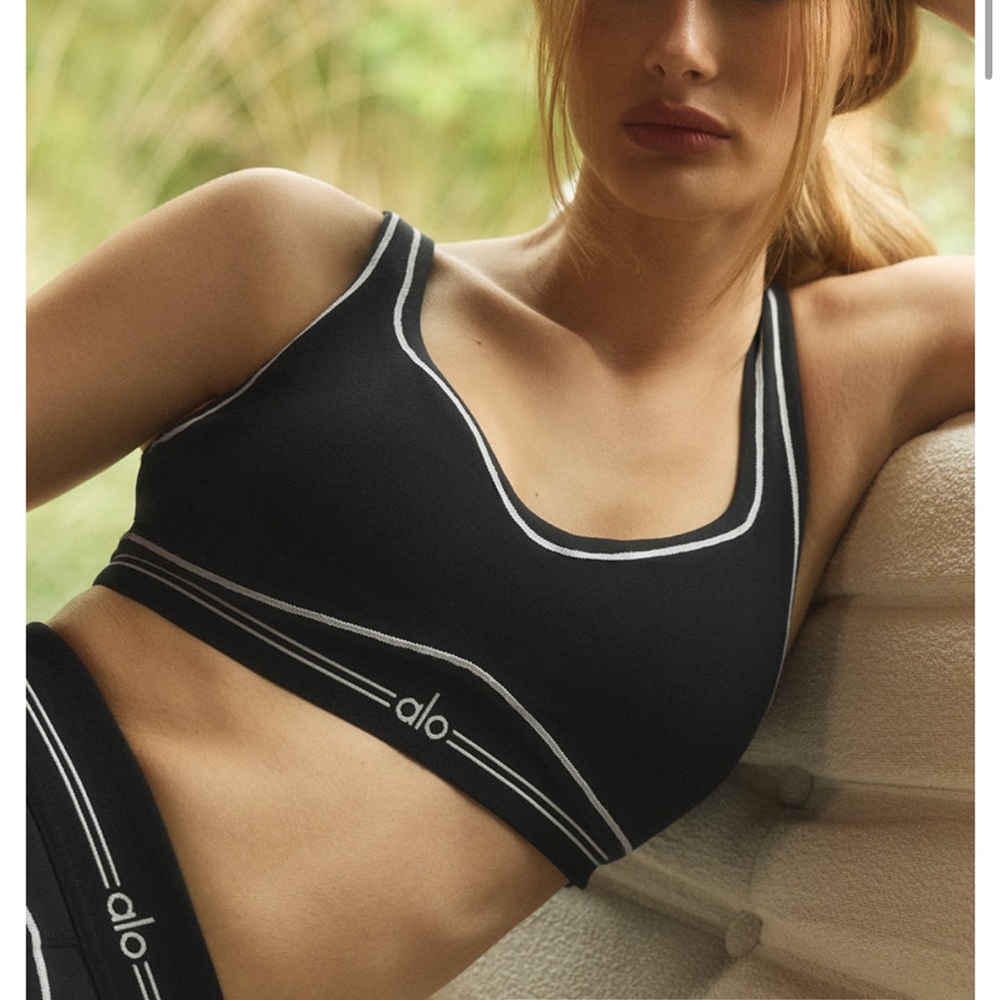 NWT Alo Airbrush Heart Throb Bra